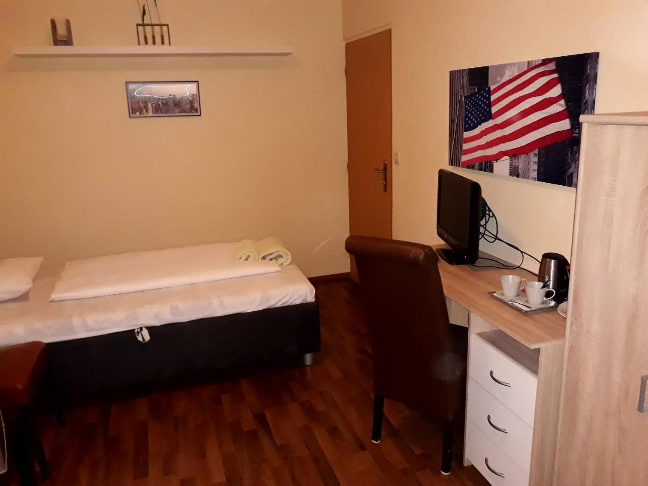 Penzión Fox Nemšová Exterior foto